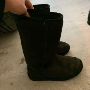 Tall black ugg boots